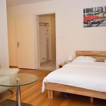 Apartment In The Center - Vineyard 11